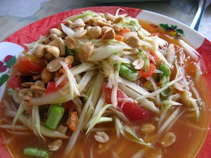 O Som Tam também é presença cativa nas mesas dos tailandeses e um dos pratos mais apreciados pelos turistas