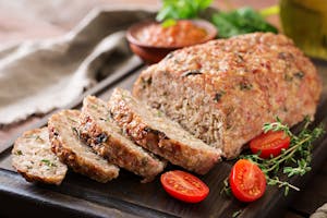 Bolo de carne típico americano.